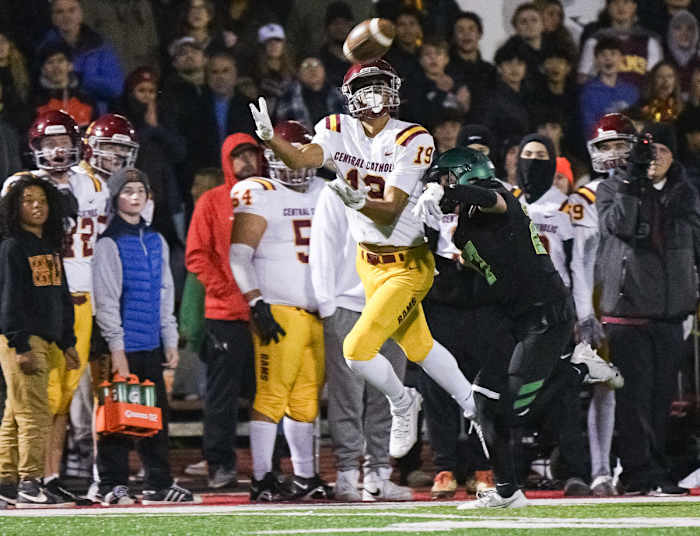 a Central Catholic West Linn 6A Oregon football semifinal November 17 2023 Taylor Balkom 22